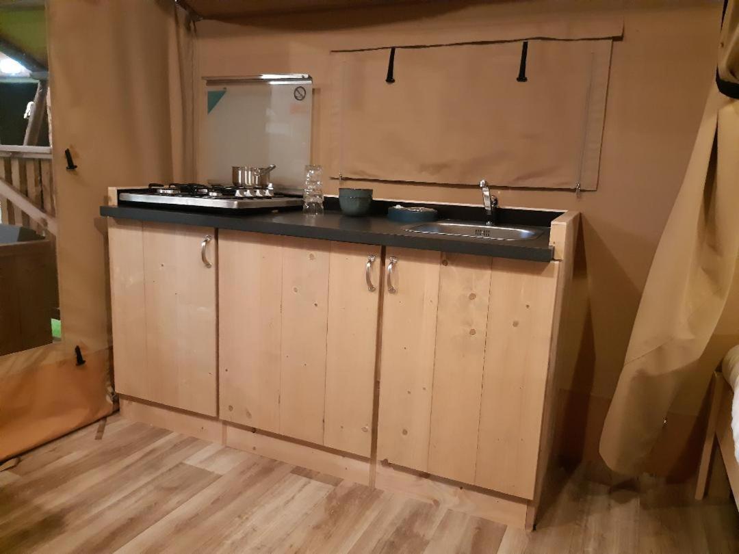 Tente Familiale Au Camping Hautoreille Bannes  المظهر الخارجي الصورة